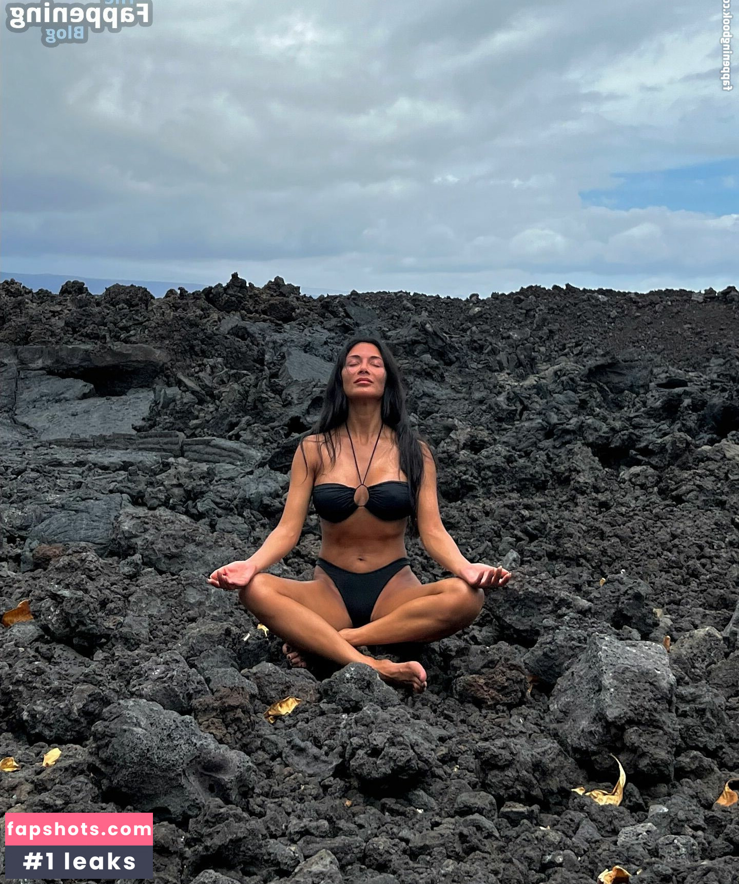 Nicole Scherzinger gallery photo #300