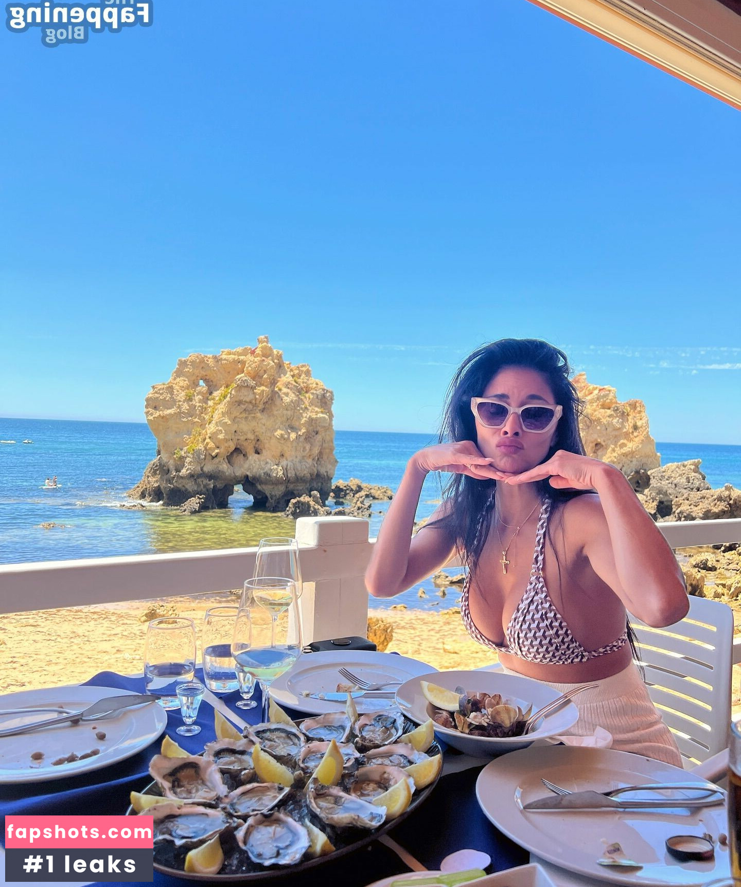 Nicole Scherzinger gallery photo #317