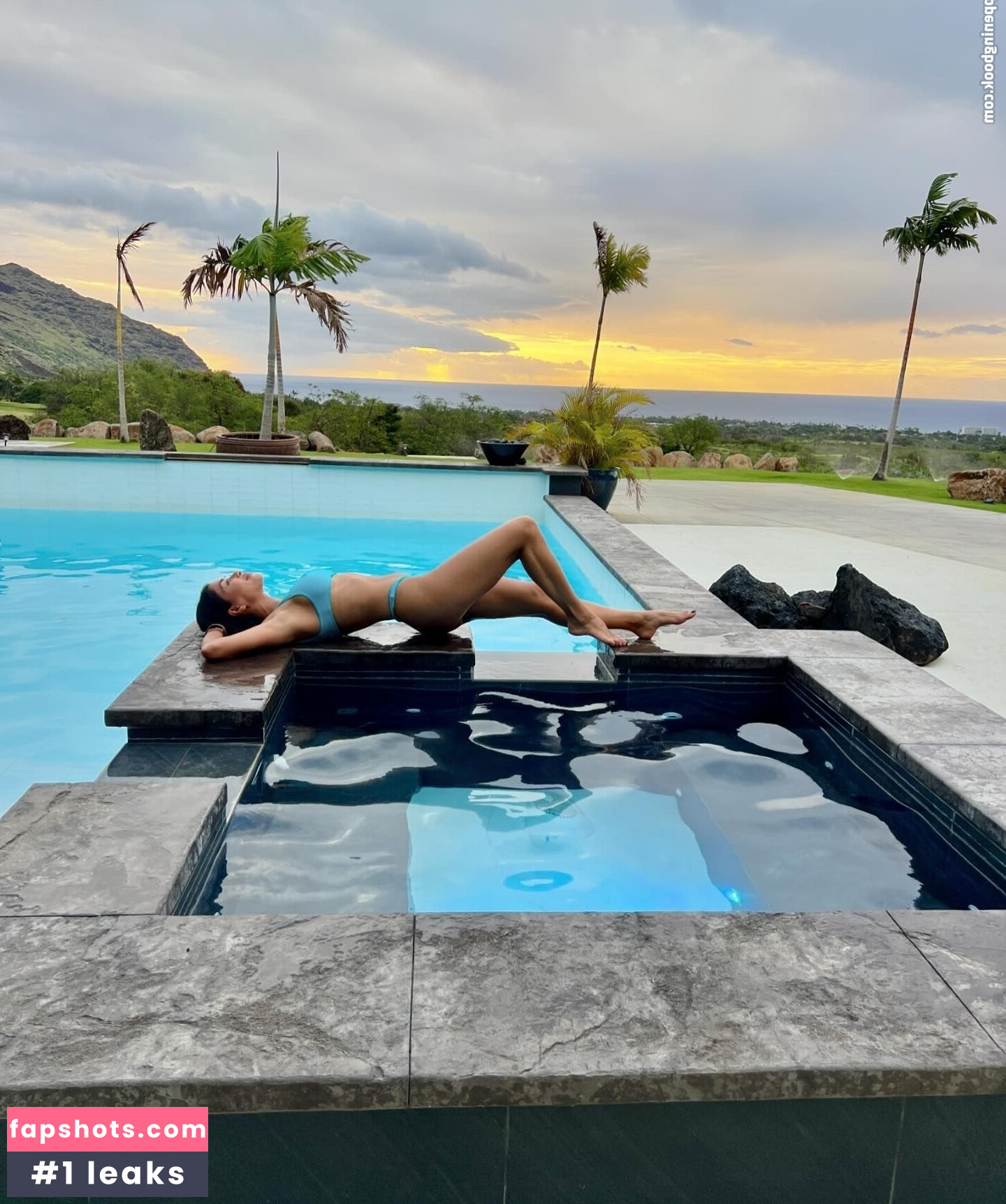 Nicole Scherzinger gallery photo #353