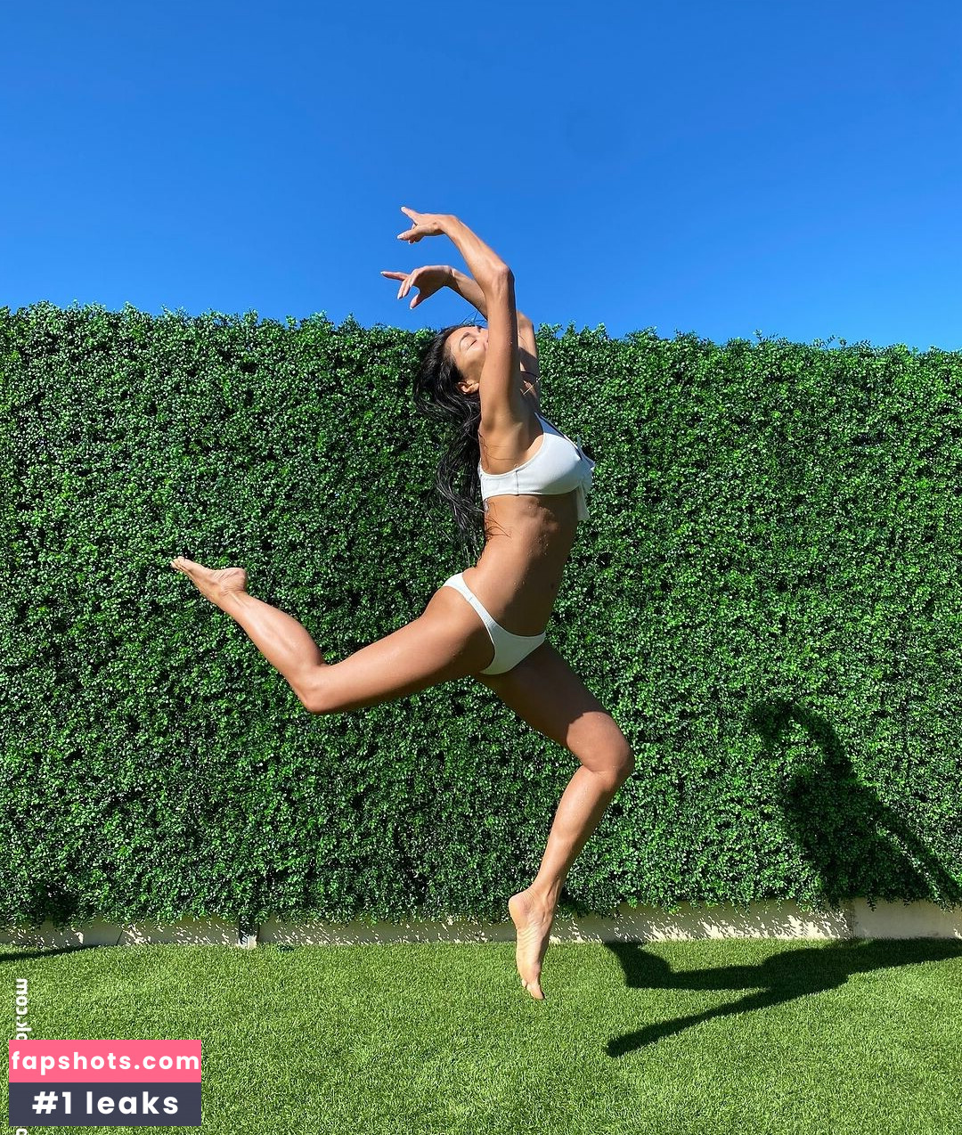 Nicole Scherzinger gallery photo #357