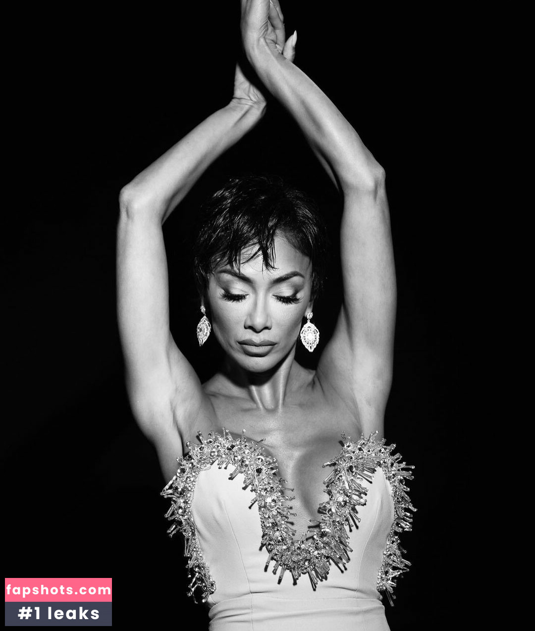 Nicole Scherzinger gallery photo #390