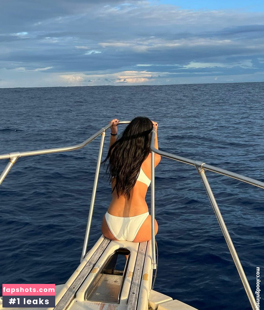 Nicole Scherzinger gallery photo #500