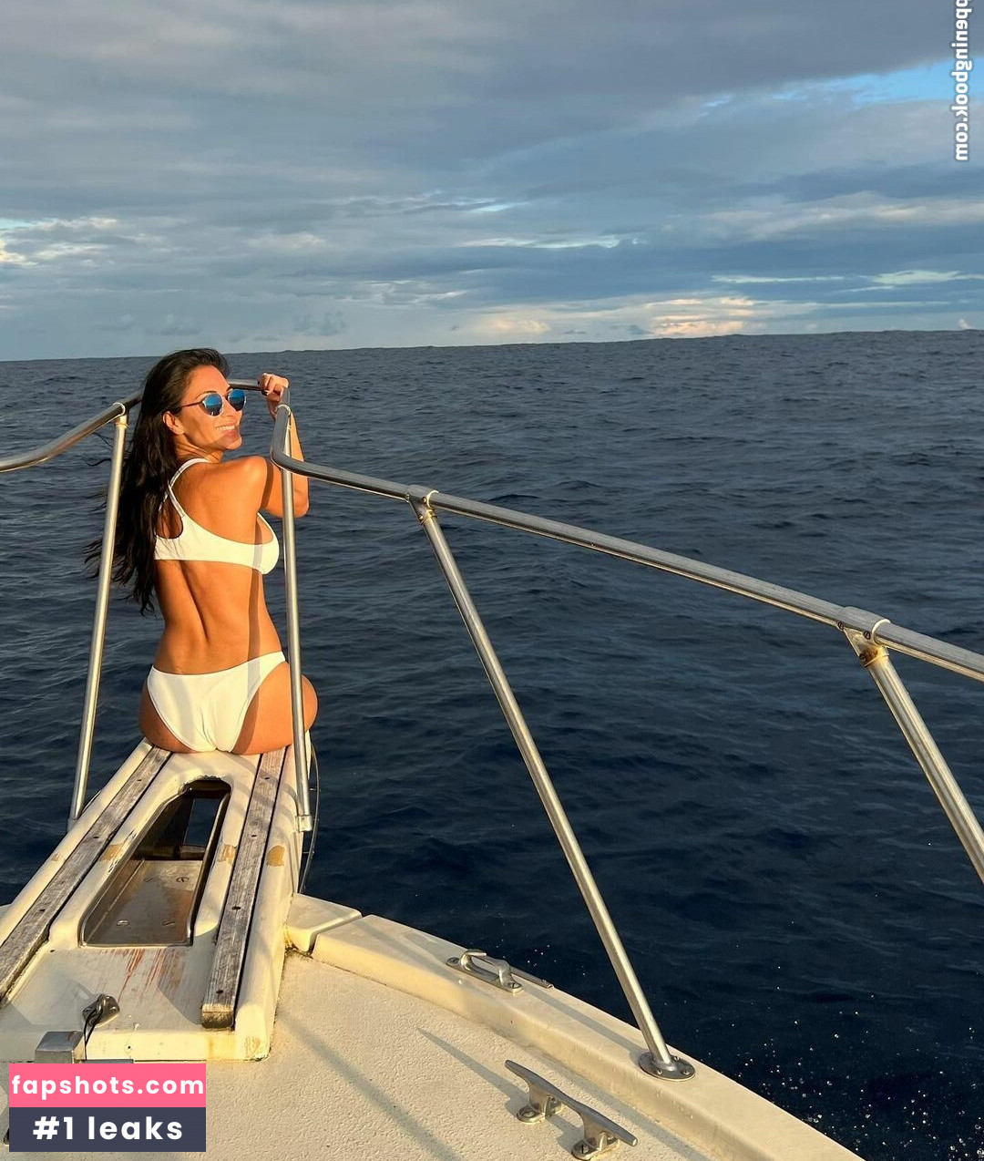 Nicole Scherzinger gallery photo #501