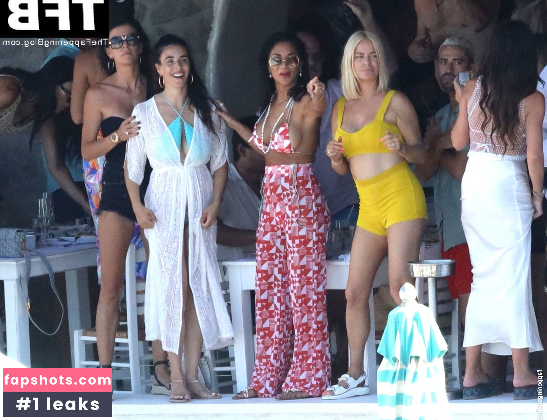 Nicole Scherzinger gallery photo #570