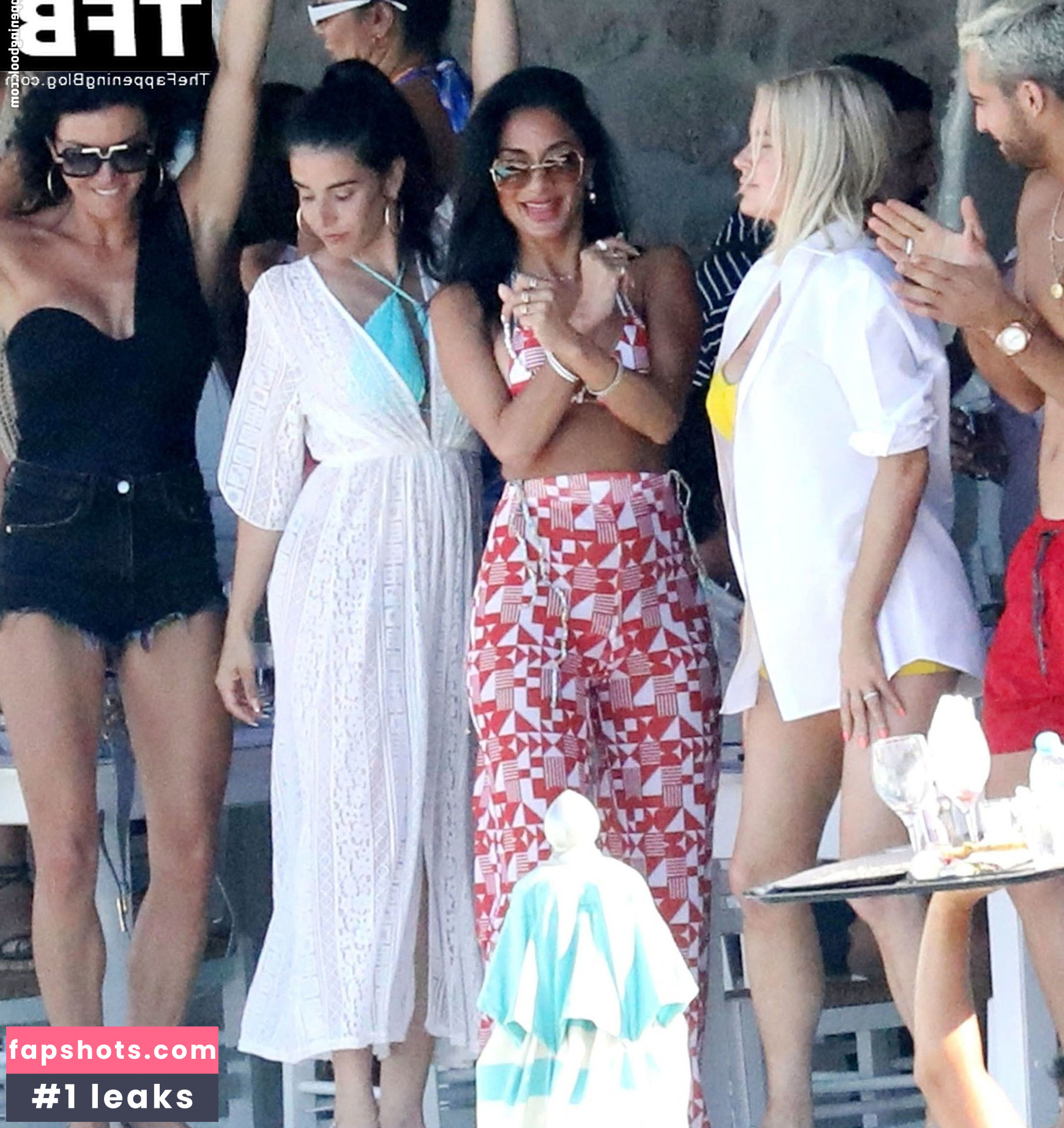 Nicole Scherzinger gallery photo #573