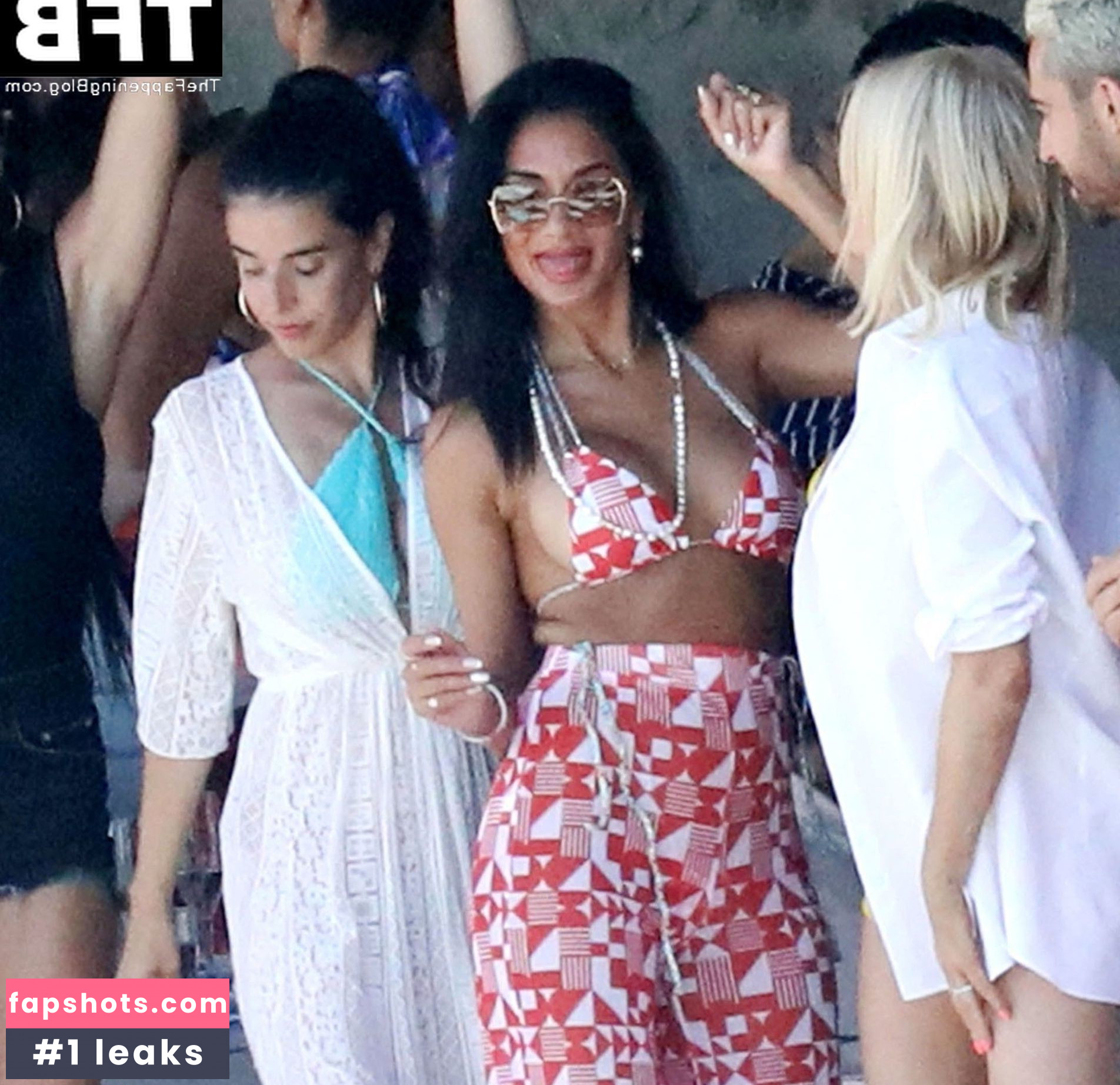 Nicole Scherzinger gallery photo #574