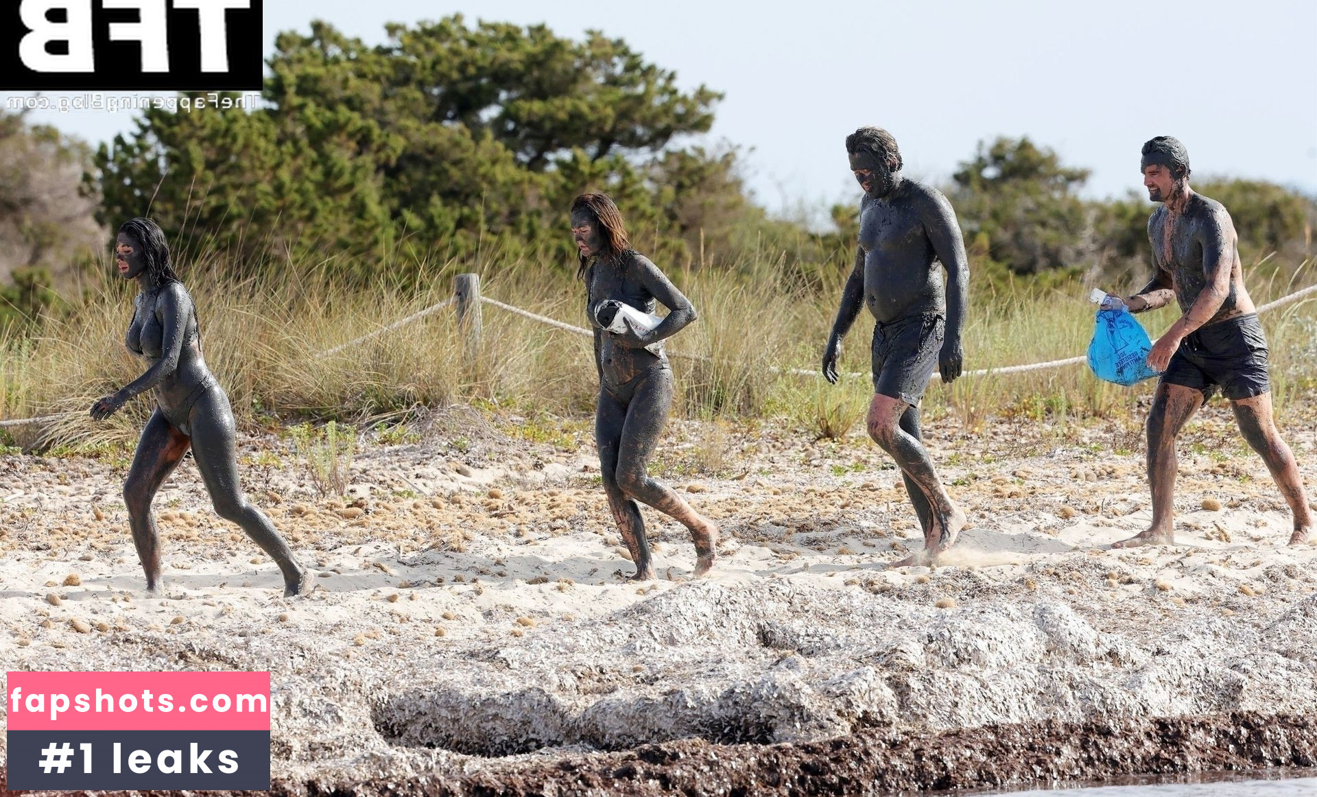 Nicole Scherzinger gallery photo #596