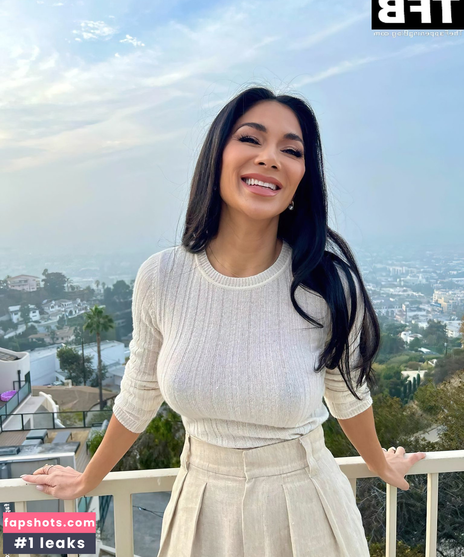 Nicole Scherzinger gallery photo #618