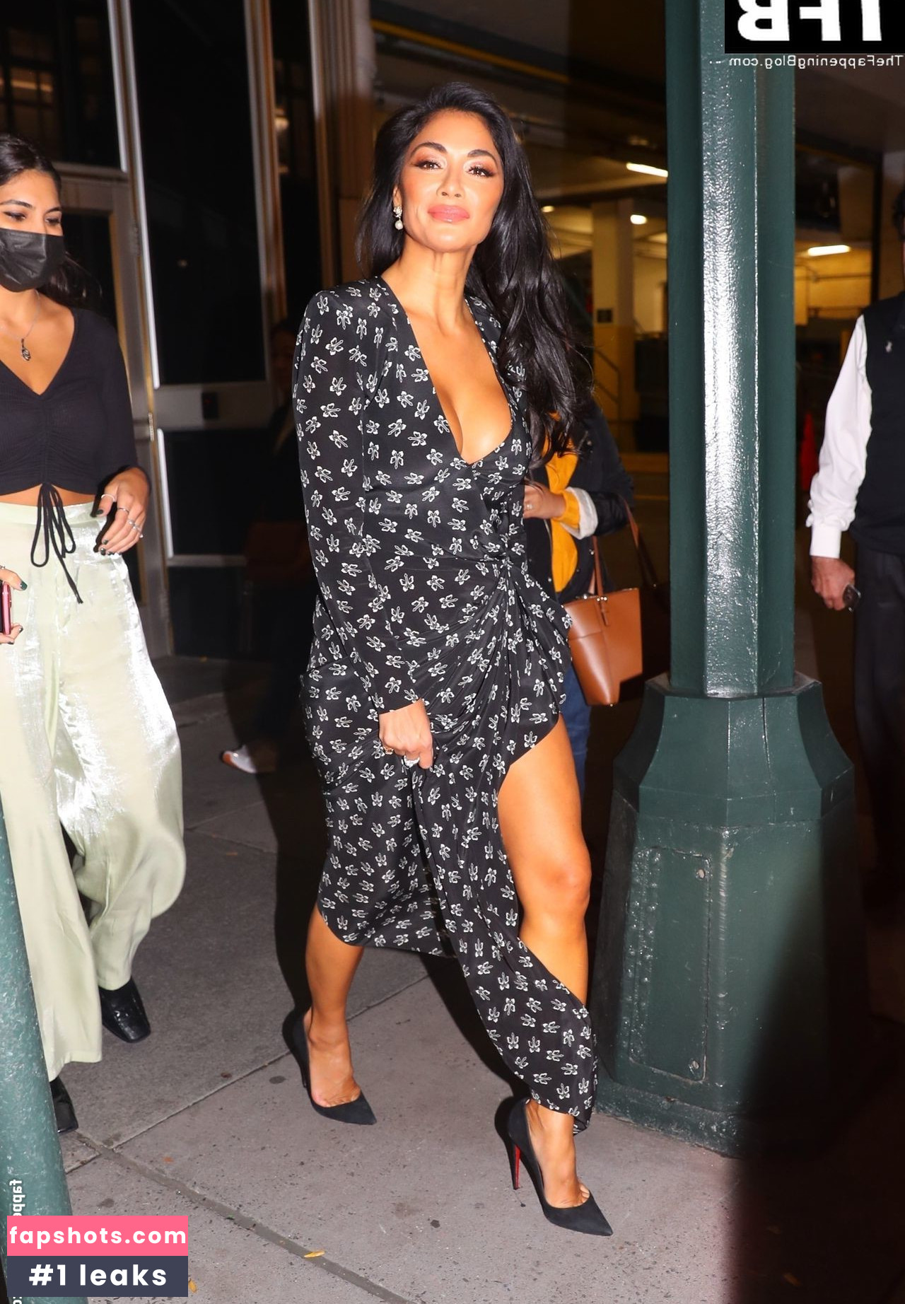 Nicole Scherzinger gallery photo #644