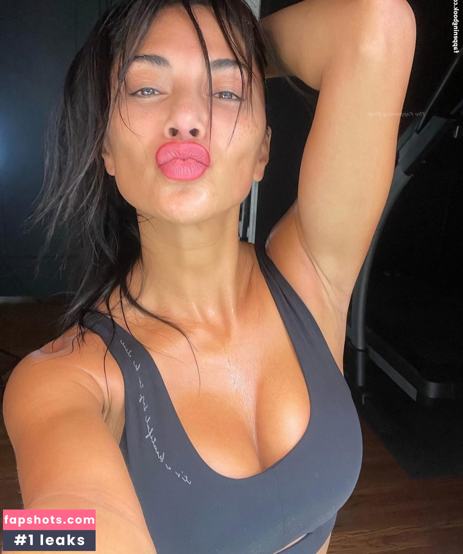 Nicole Scherzinger gallery photo #685