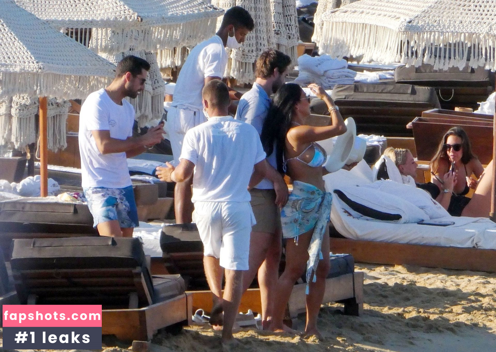 Nicole Scherzinger gallery photo #702