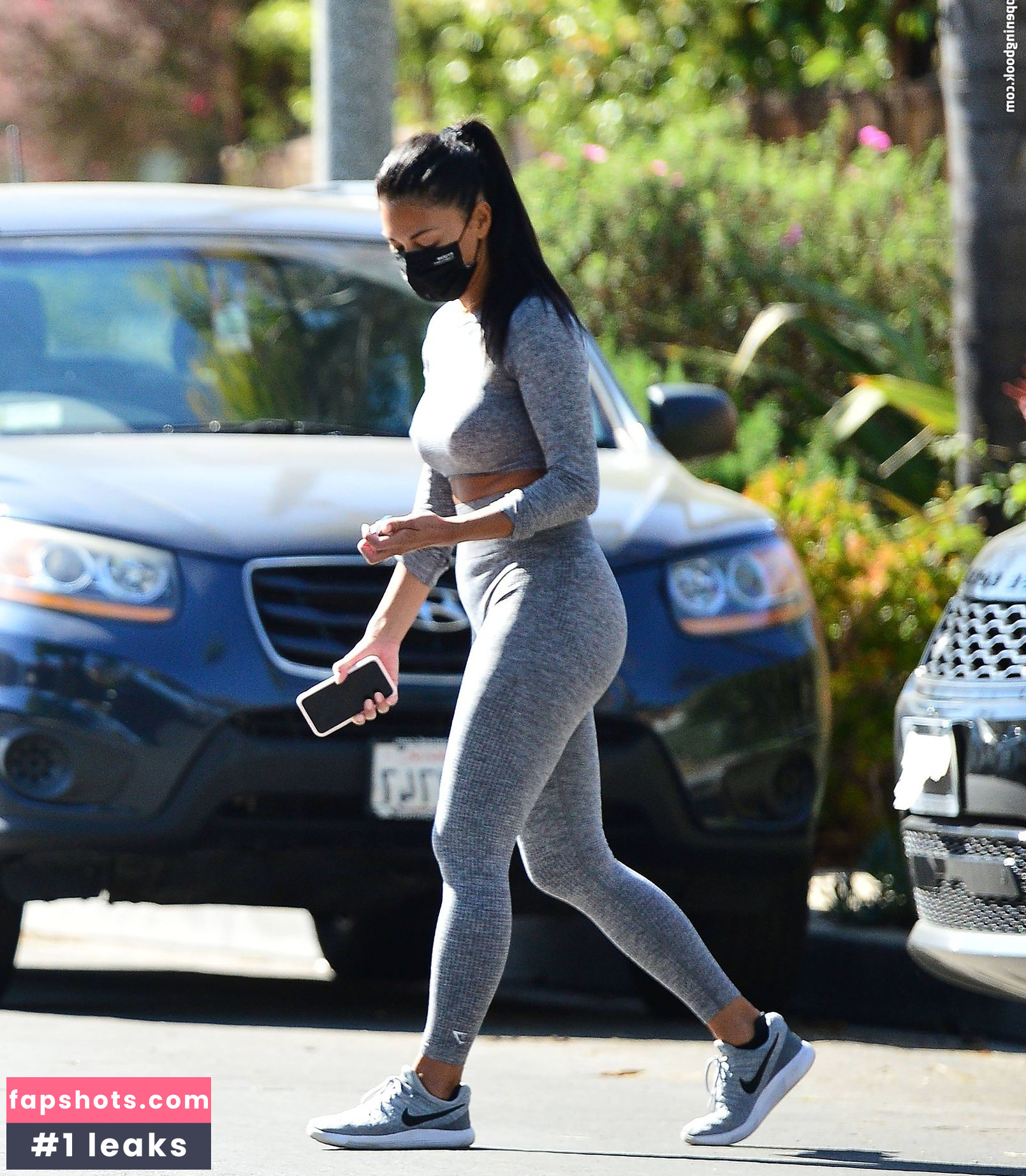 Nicole Scherzinger gallery photo #756