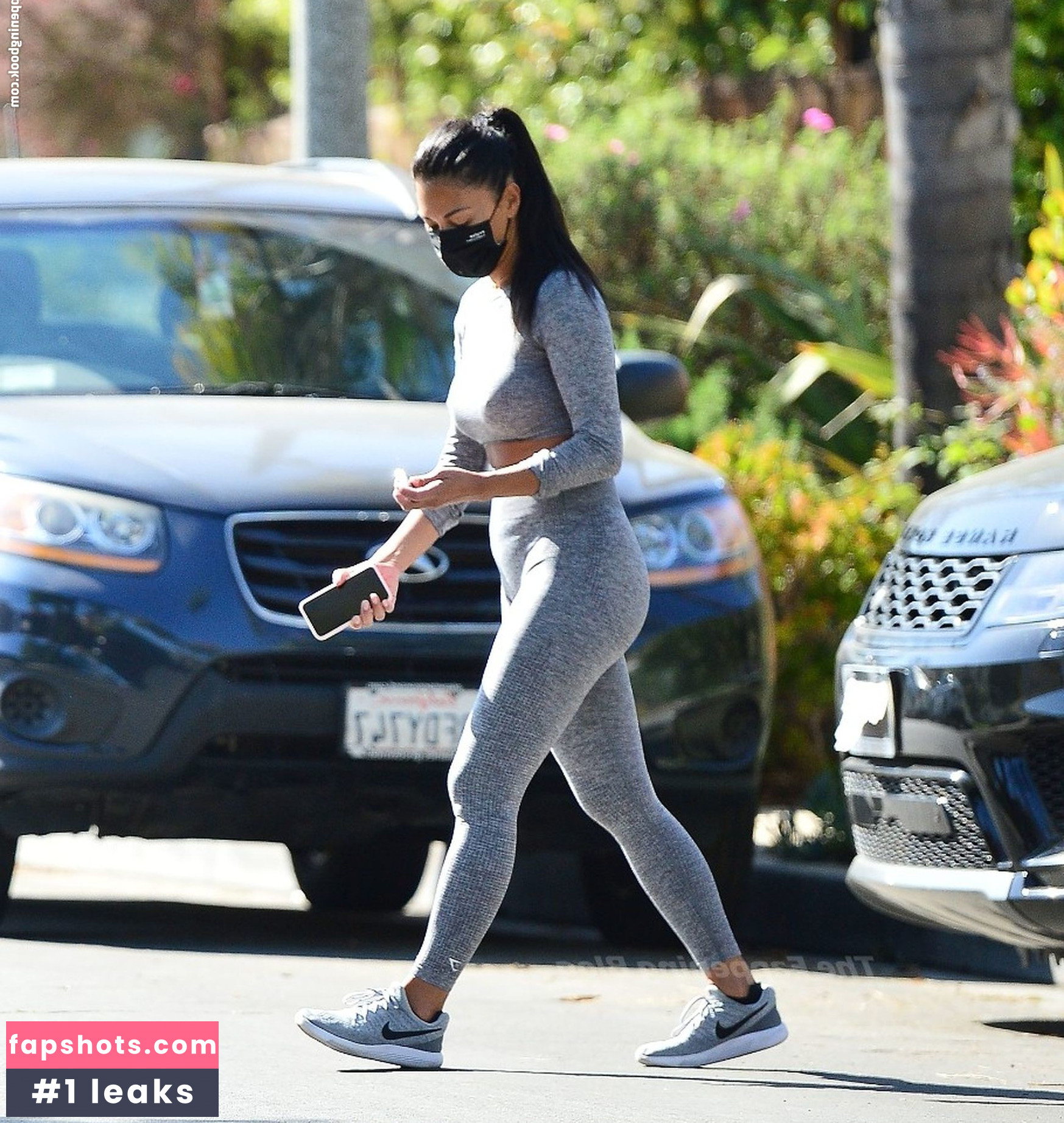 Nicole Scherzinger gallery photo #757