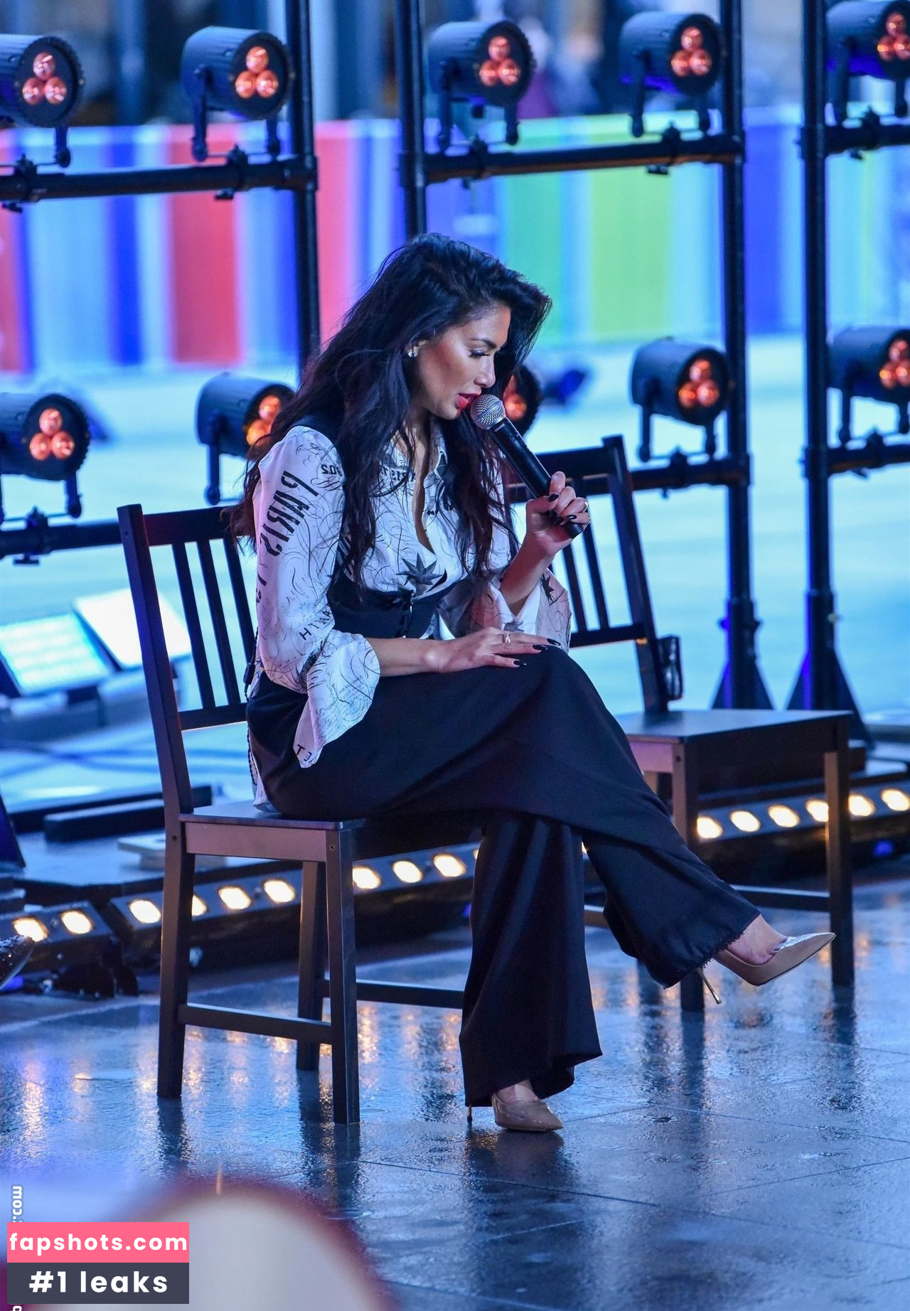 Nicole Scherzinger gallery photo #782