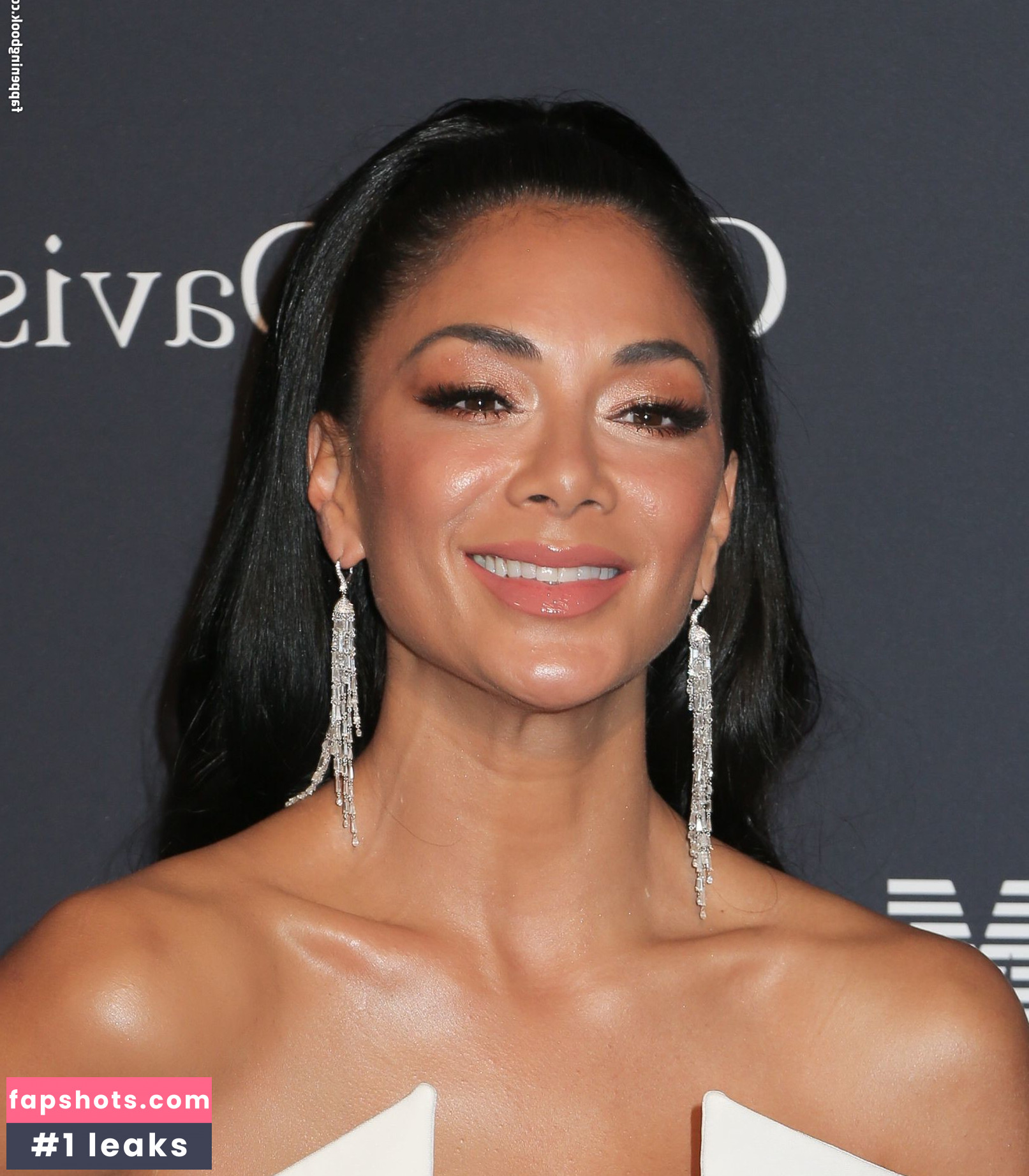 Nicole Scherzinger gallery photo #788