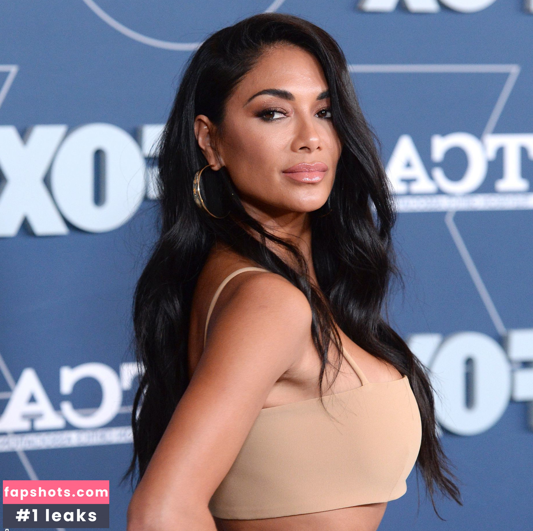 Nicole Scherzinger gallery photo #797