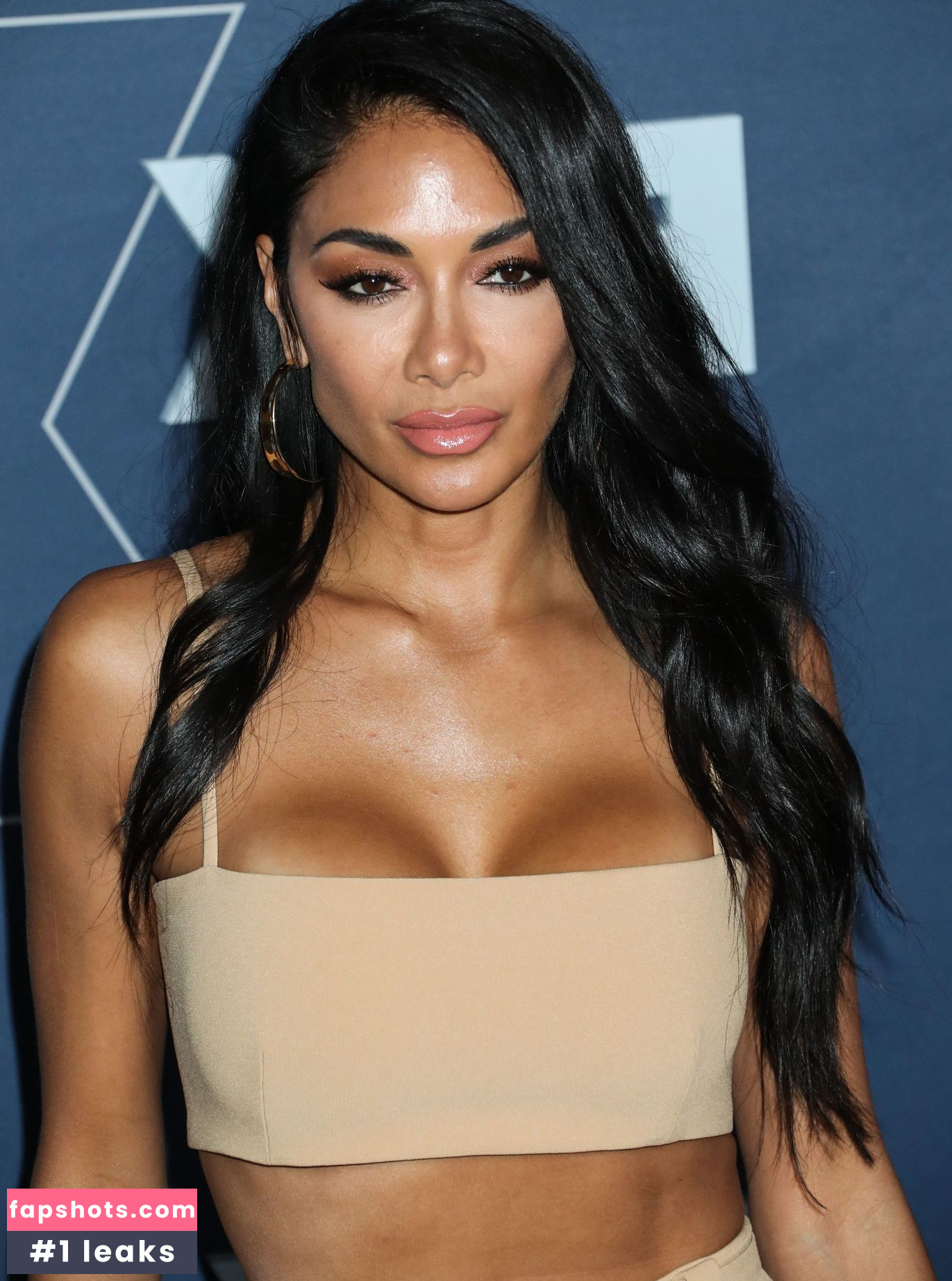 Nicole Scherzinger gallery photo #800