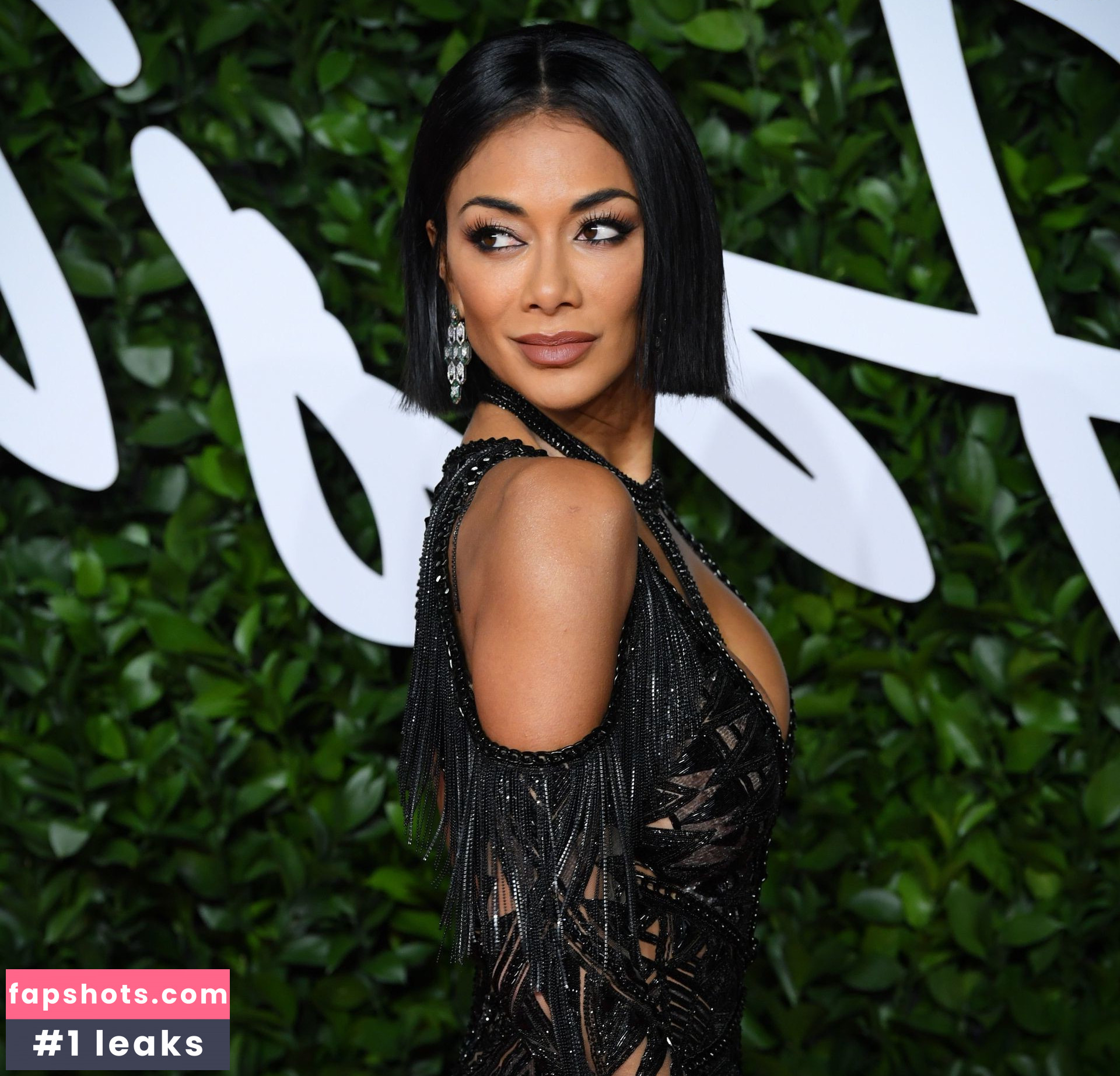 Nicole Scherzinger gallery photo #821