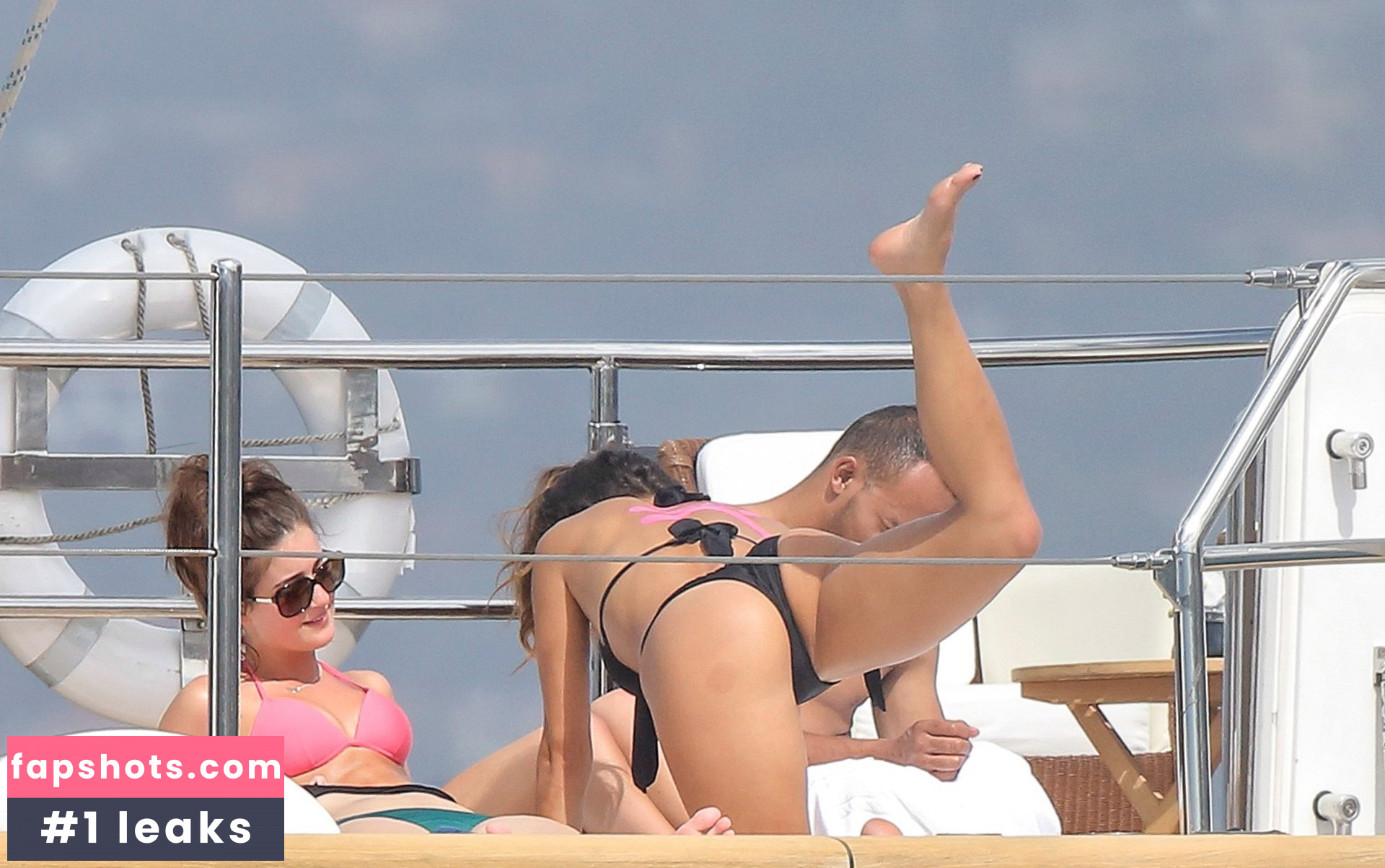 Nicole Scherzinger gallery photo #977