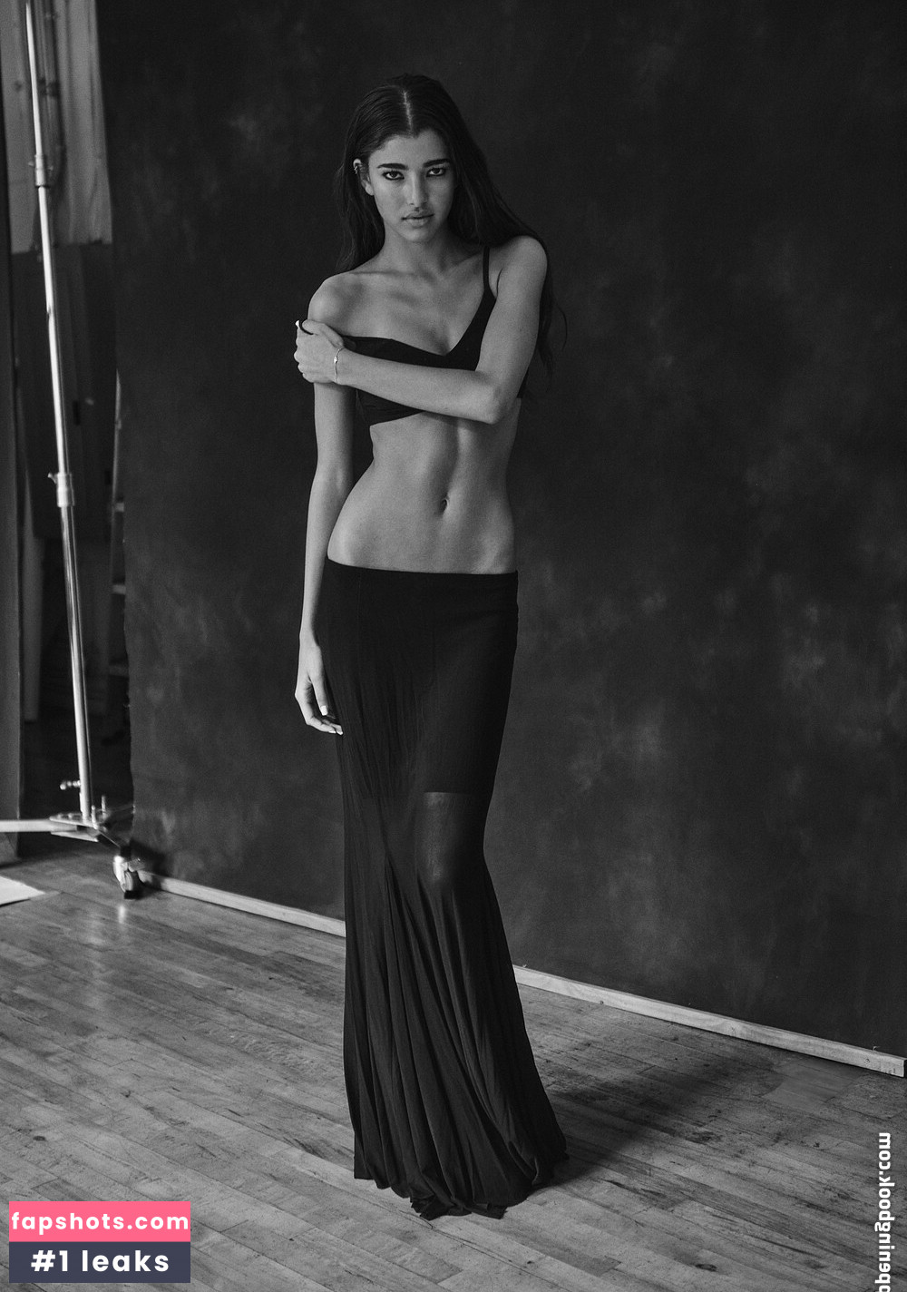 Nicole Summers gallery photo #6