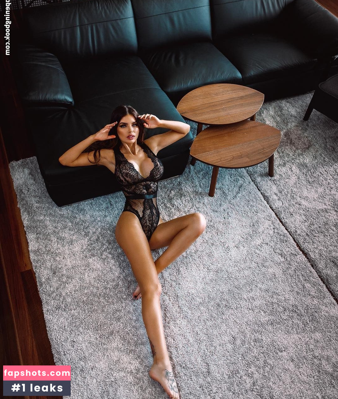 Nicole Thorne gallery photo #128