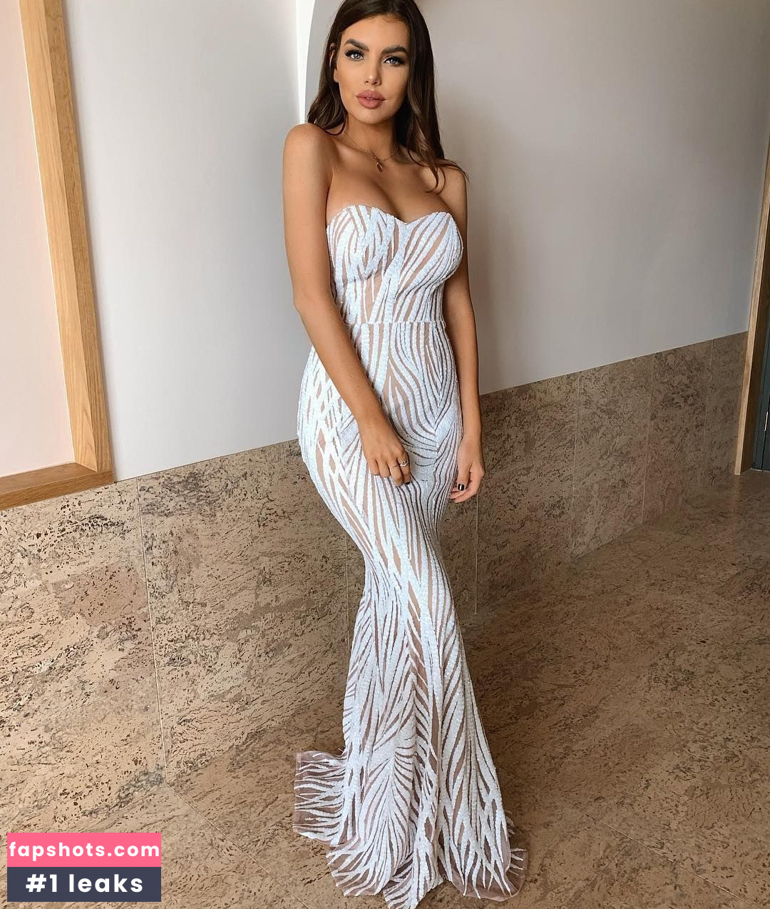 Nicole Thorne gallery photo #129