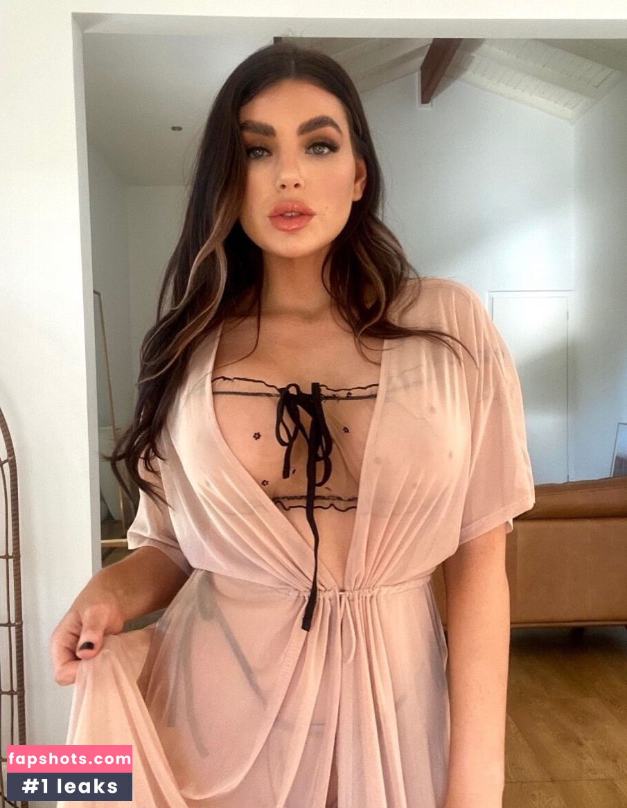 Nicole Thorne gallery photo #100