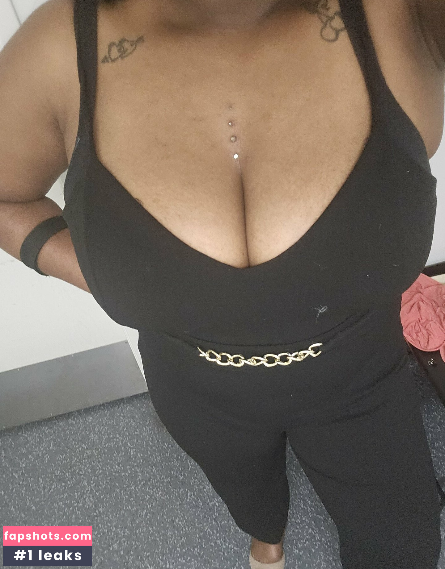 Nicole2520 gallery photo #8