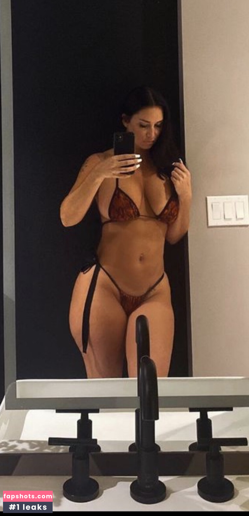 Nicolefire gallery photo #12