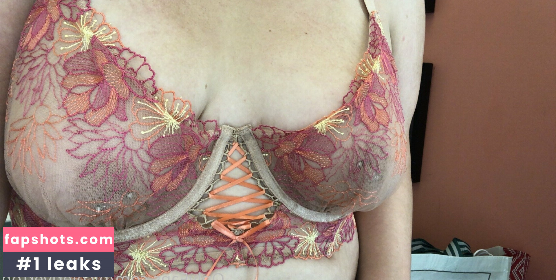 nicoleriverton gallery photo #4