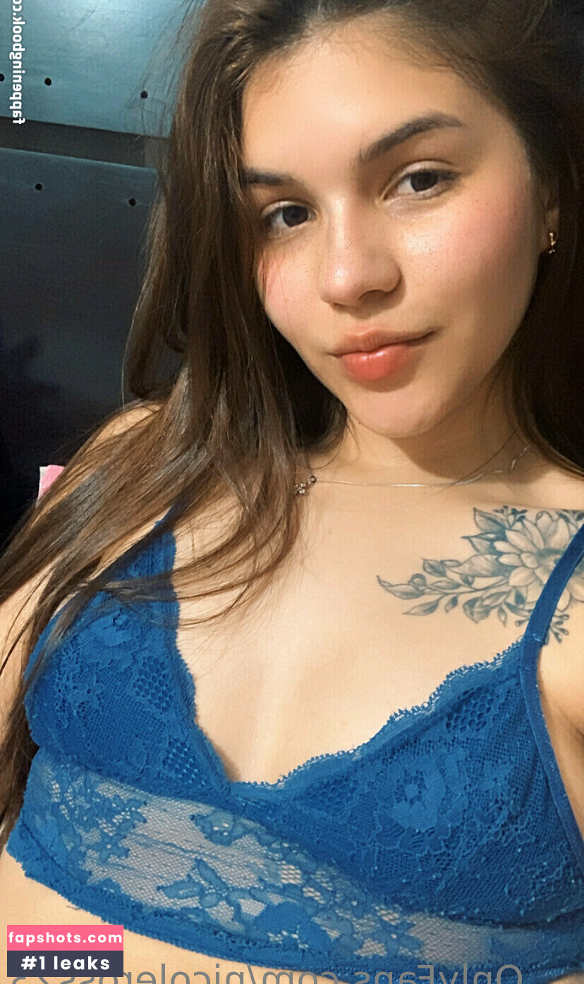 nicoleross23 gallery photo #27