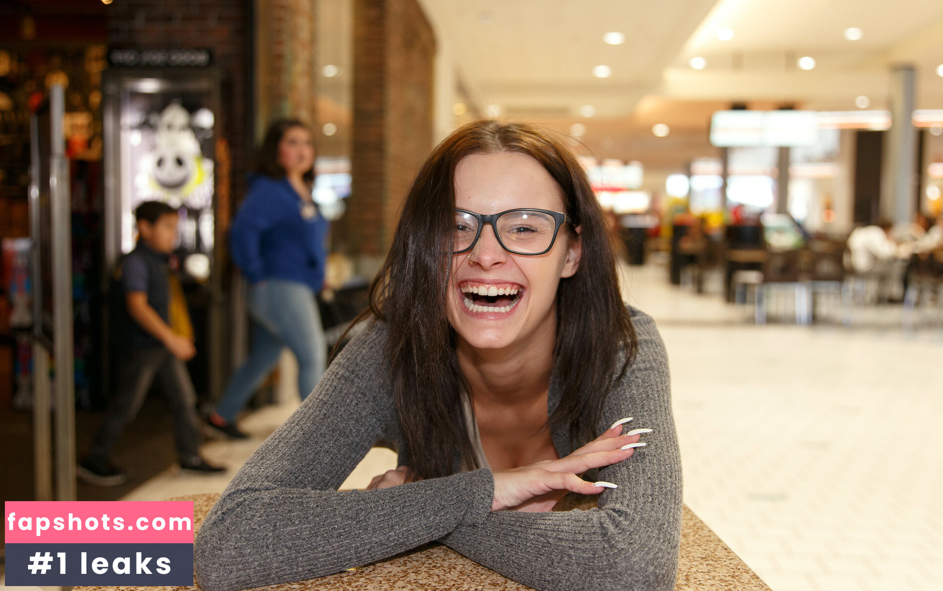 Nicoleshampoo gallery photo #36