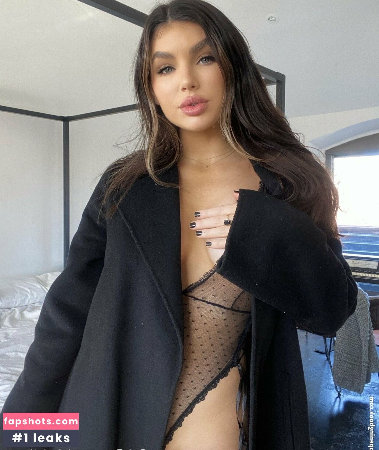 nicolethorne nude babe gallery