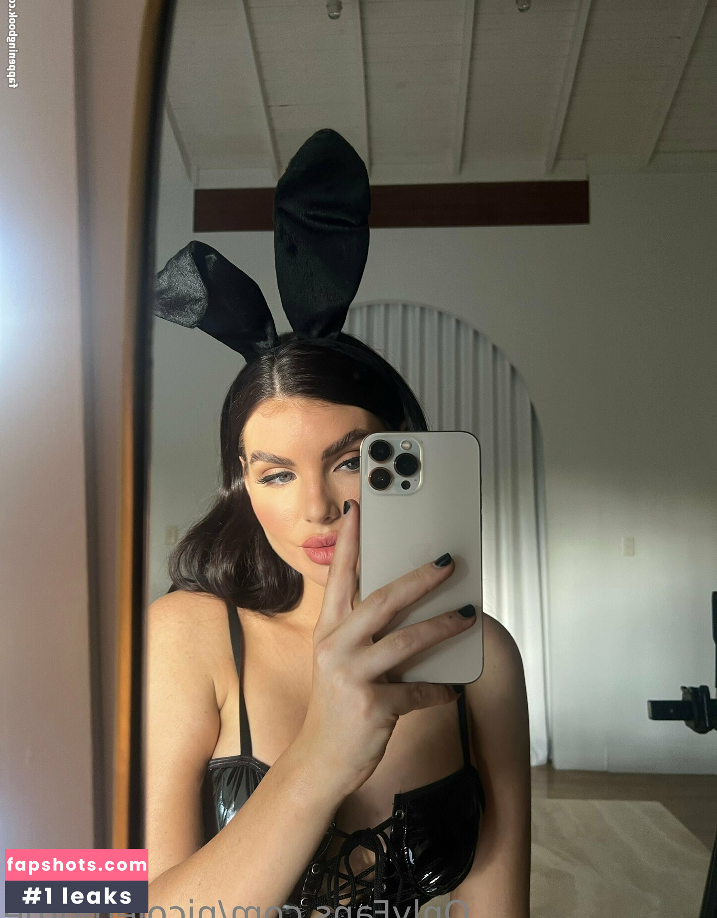 nicolethorne gallery photo #51