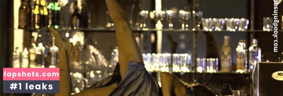 Nicolette Krebitz gallery photo #35