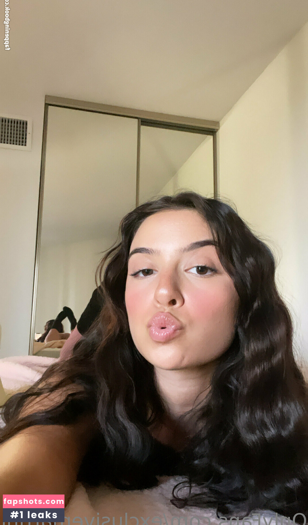 Nicolettemartini nude babe gallery