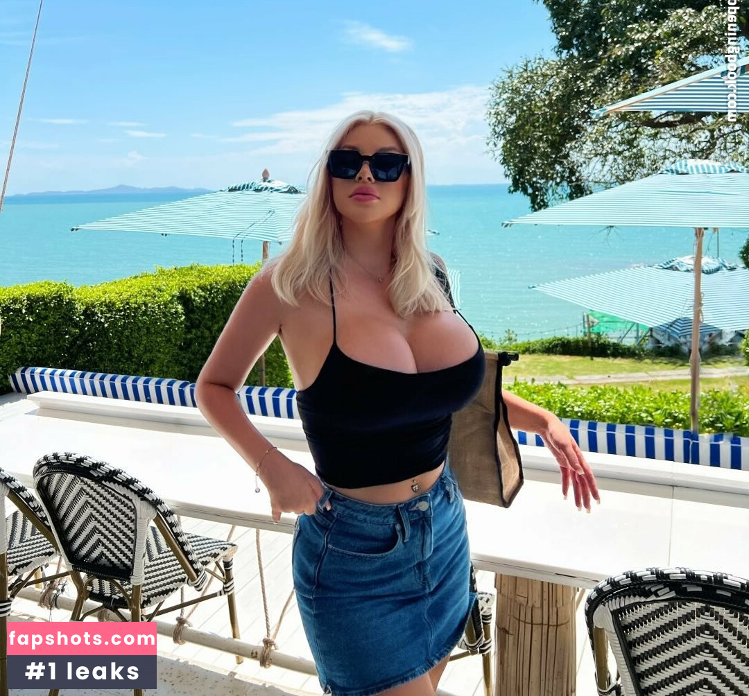 Nicolina Azzander gallery photo #13