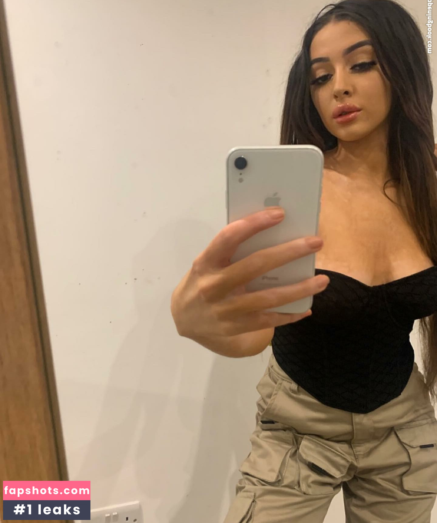 nidakhan Nude Leaks OnlyFans Photos #4 - LeakJerk