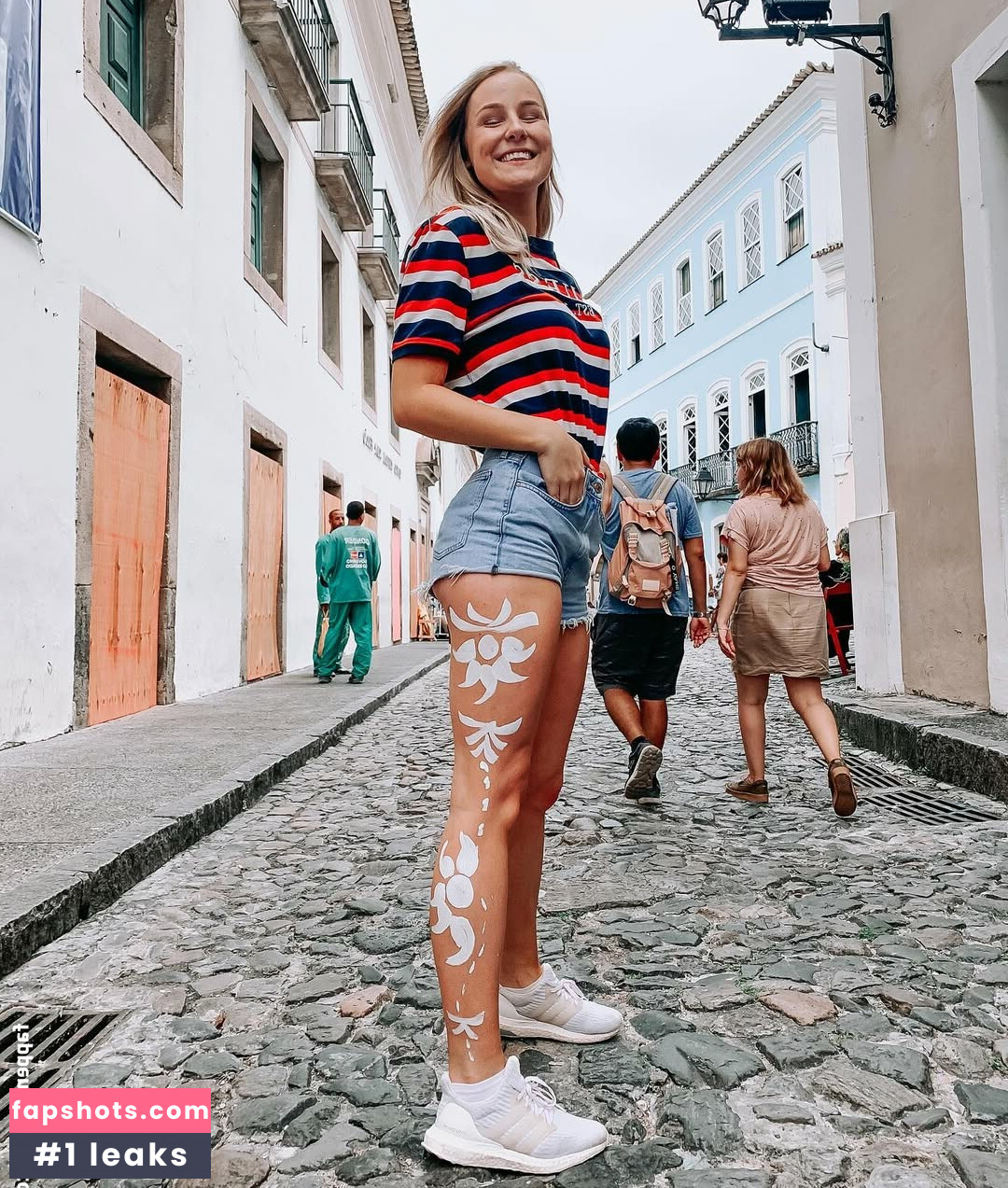 Nienke Helthuis gallery photo #15