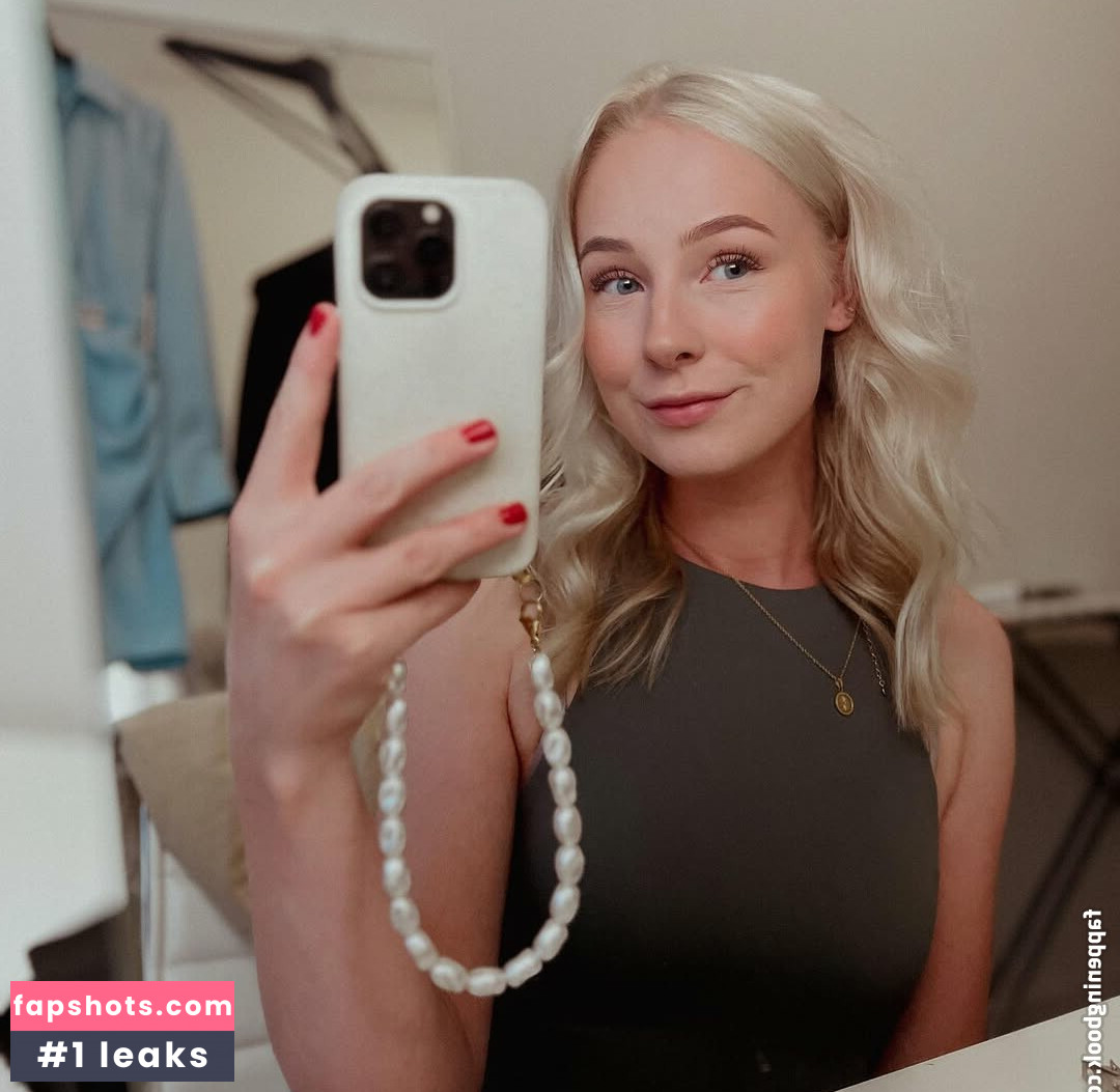 Nienke Helthuis gallery photo #22