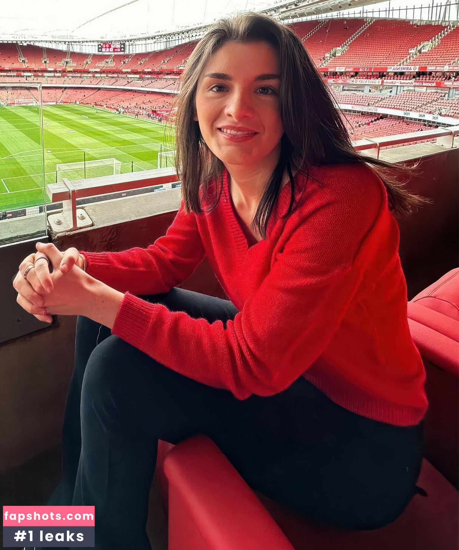 Nieve Petruzziello gallery photo #2