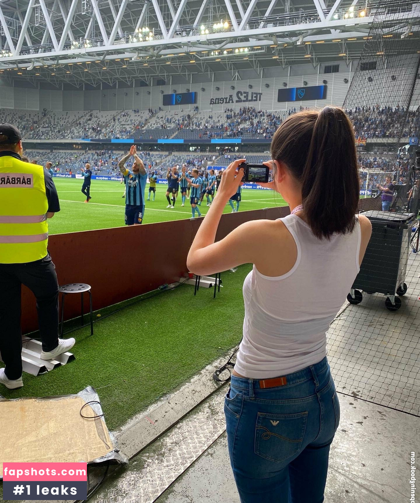 Nieve Petruzziello gallery photo #16