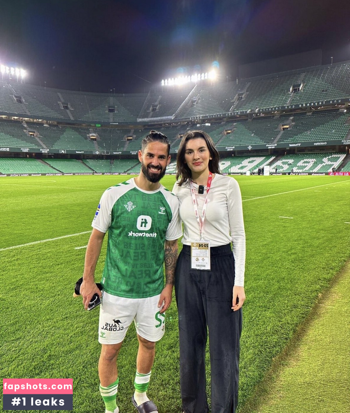 Nieve Petruzziello gallery photo #17