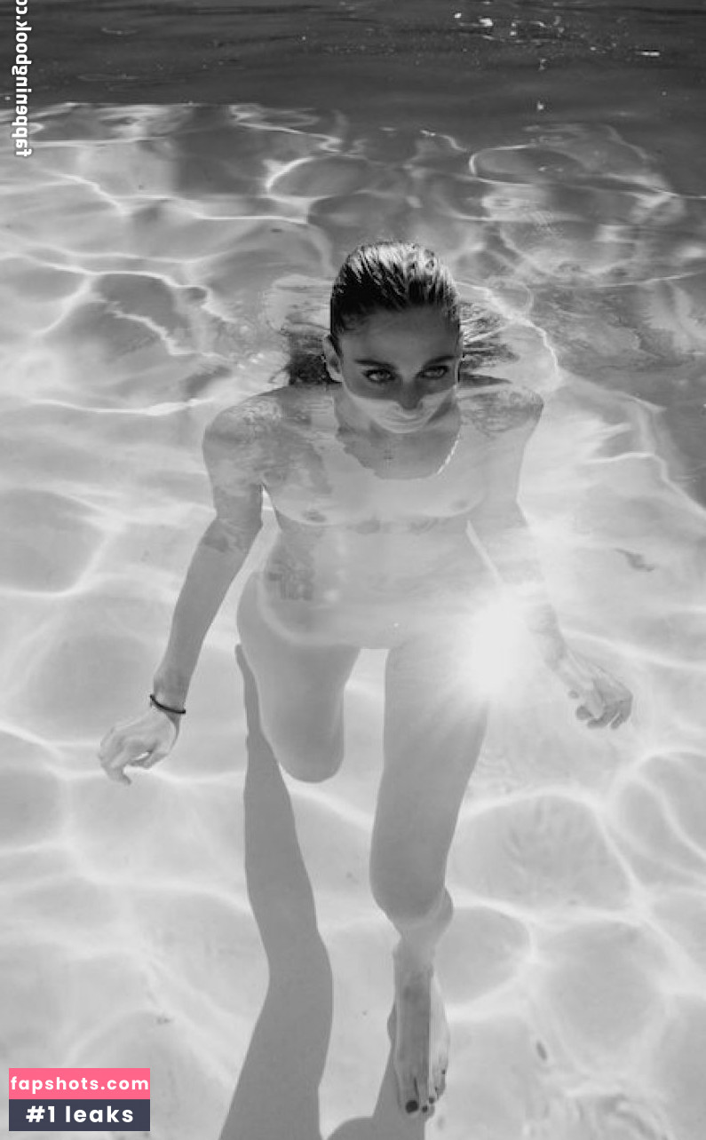 Niia Bertino Nude Leaks OnlyFans Photos #3 - LeakJerk