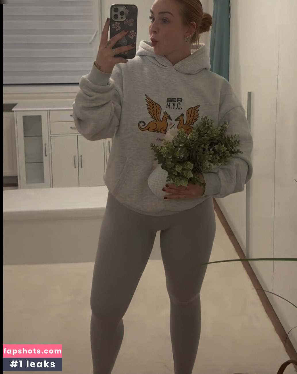 Nika Sophie gallery photo #3