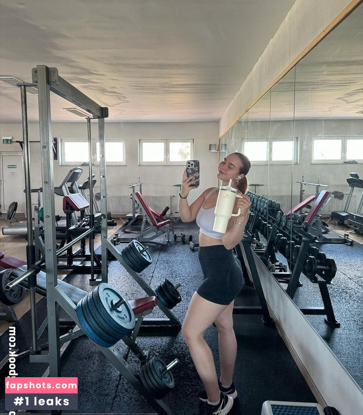 Nika Sophie gallery photo #4