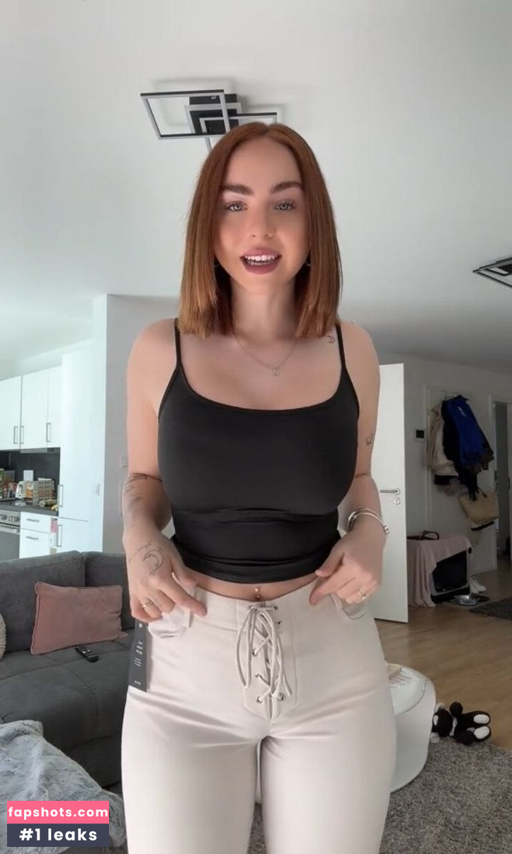 Nika Sophie gallery photo #8