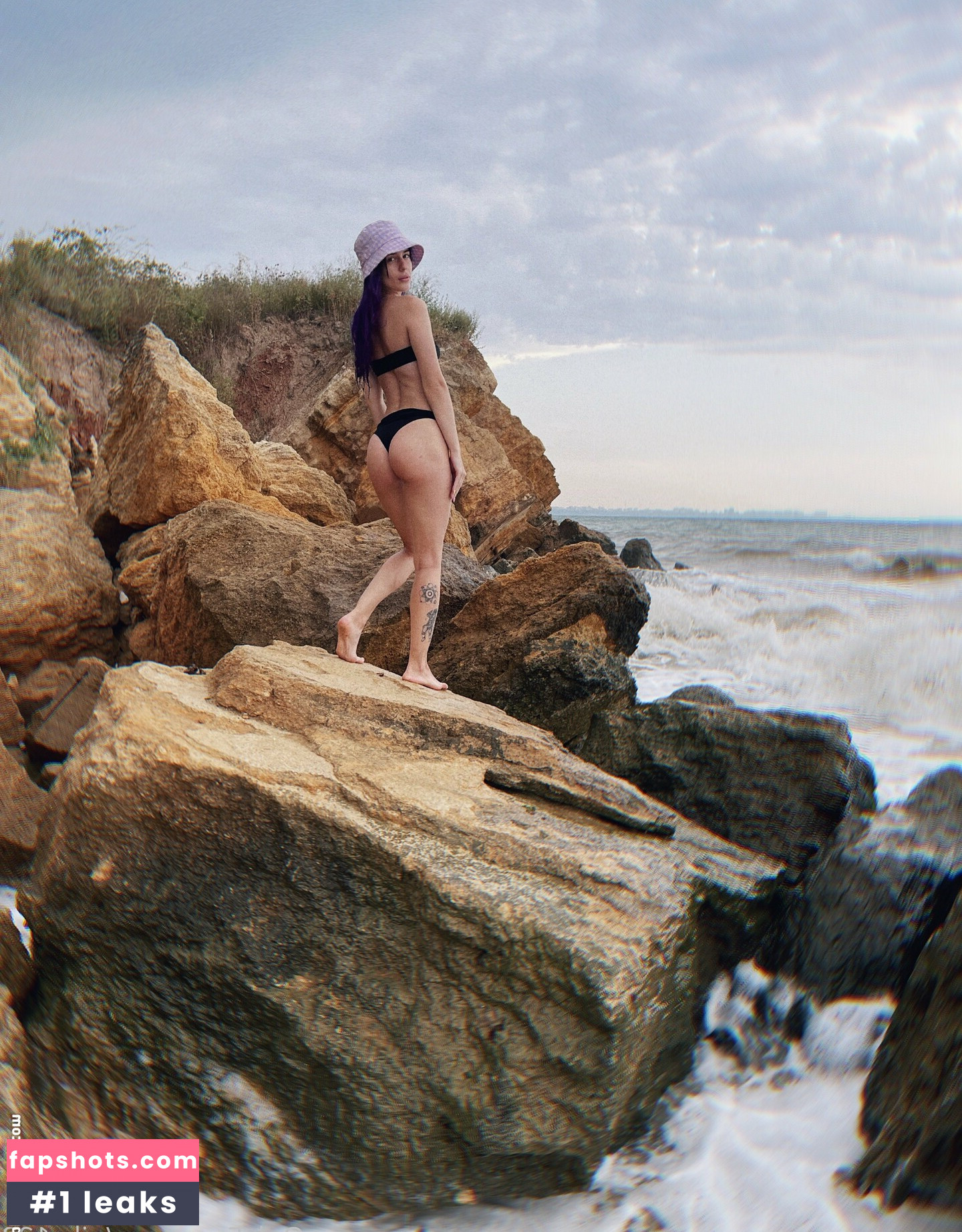 nika123 gallery photo #16