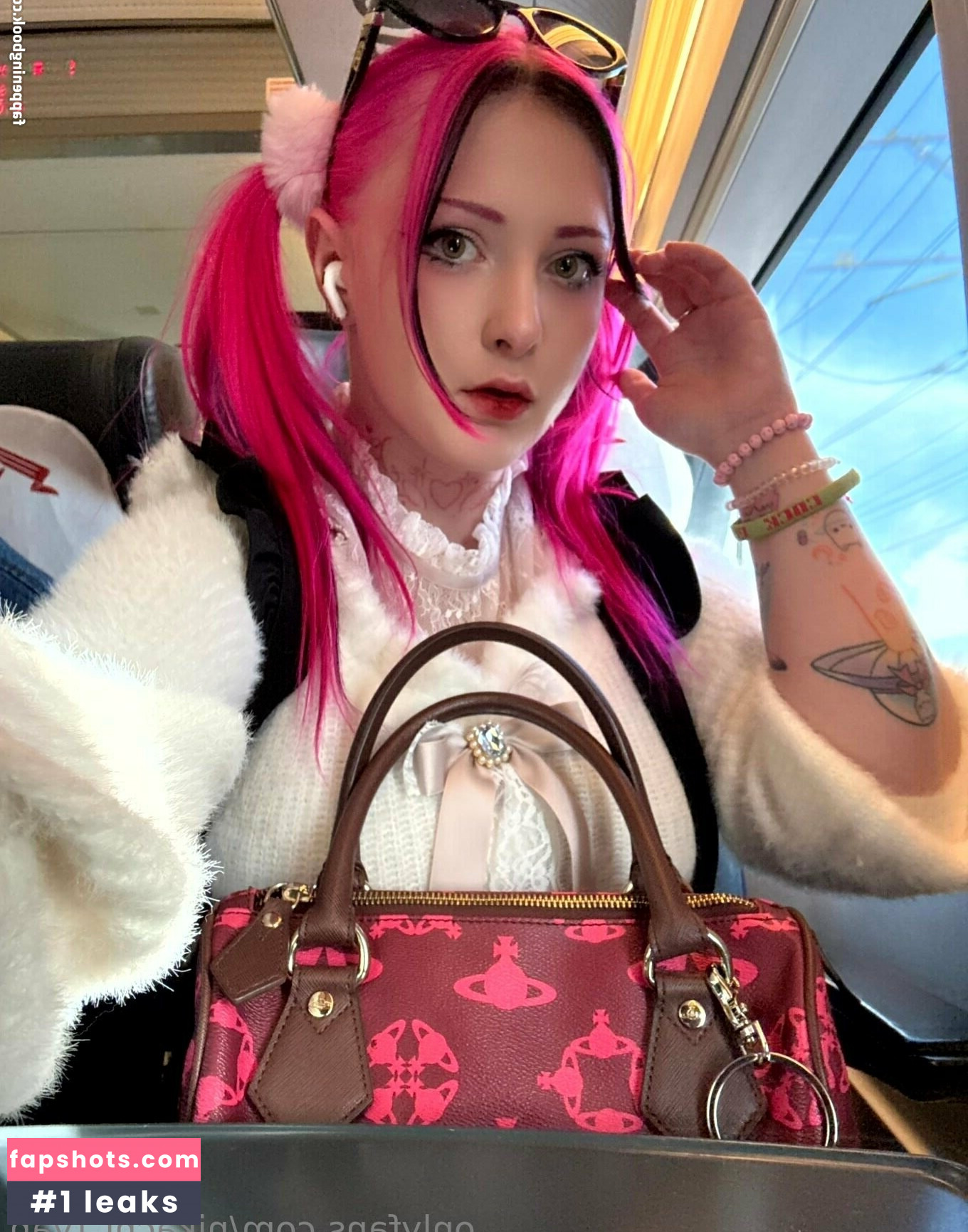 Nikachi_tyan gallery photo #2