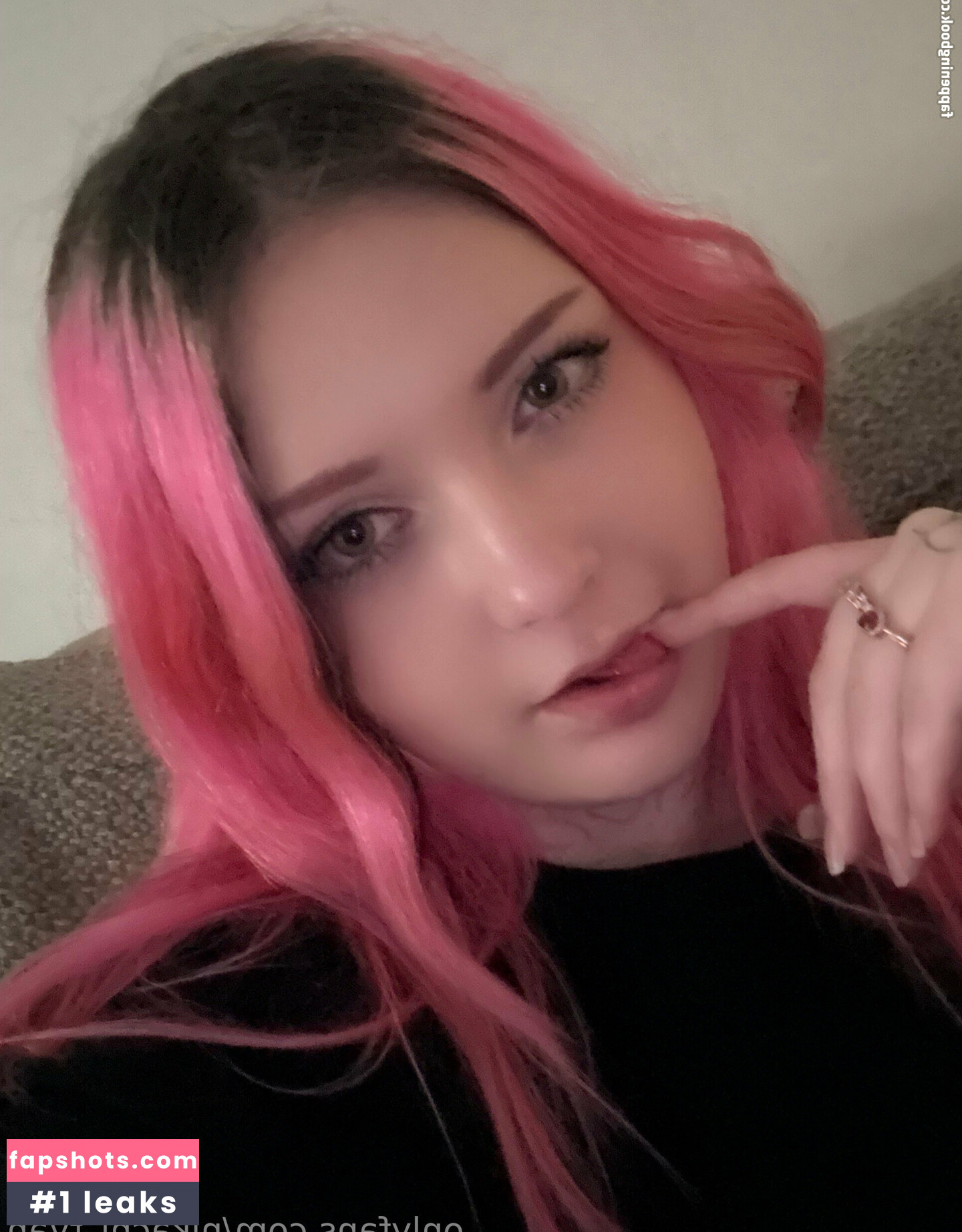 Nikachi_tyan gallery photo #19